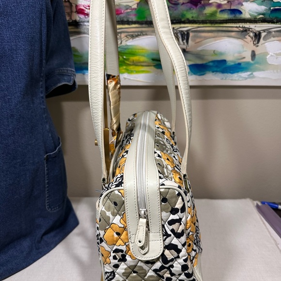 Vera Bradley Caroline Go Wild 2013 Retired Pattern with Leather Trim RARE - Picture 9 of 10